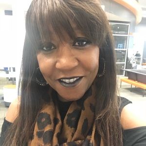 Meet your Posher, Vernell